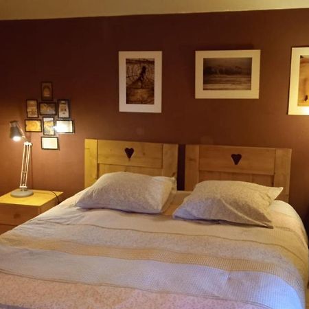Le Mas Franc Bed and Breakfast Enveitg Buitenkant foto